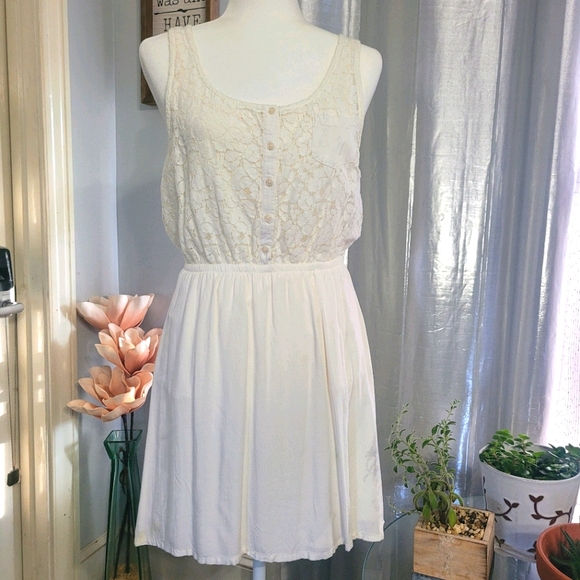 🌞4/$20 Hi-Low Lace Dress - Picture 1 of 5